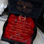 Cutie multumire nasi de cununie Black Couture Red Roses