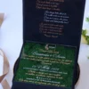 Cutie luxury pentru invitatia de nunta, realizata manual cu interior din catifea premium de la celebra casa Prelle si decorat cu licheni stabilizati Verdissimo.