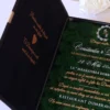 Cutie luxury pentru invitatia de nunta, realizata manual cu interior din catifea premium de la celebra casa Prelle si decorat cu licheni stabilizati Verdissimo.