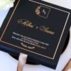 Cutie luxury pentru invitatia de nunta, realizata manual cu interior din catifea premium de la celebra casa Prelle si decorat cu licheni stabilizati Verdissimo.