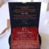 Cutie luxury pentru invitatia de nunta, realizata manual cu interior din catifea premium de la celebra casa Prelle si decorat cu licheni stabilizati Verdissimo.