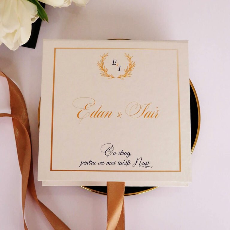 Cutie multumire nasi de botez decorata cu hortensie si catifea alba