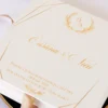 Cutie luxury pentru invitatia de nunta, realizata manual cu interior din catifea premium de la celebra casa Prelle si decorat cu licheni stabilizati Verdissimo.
