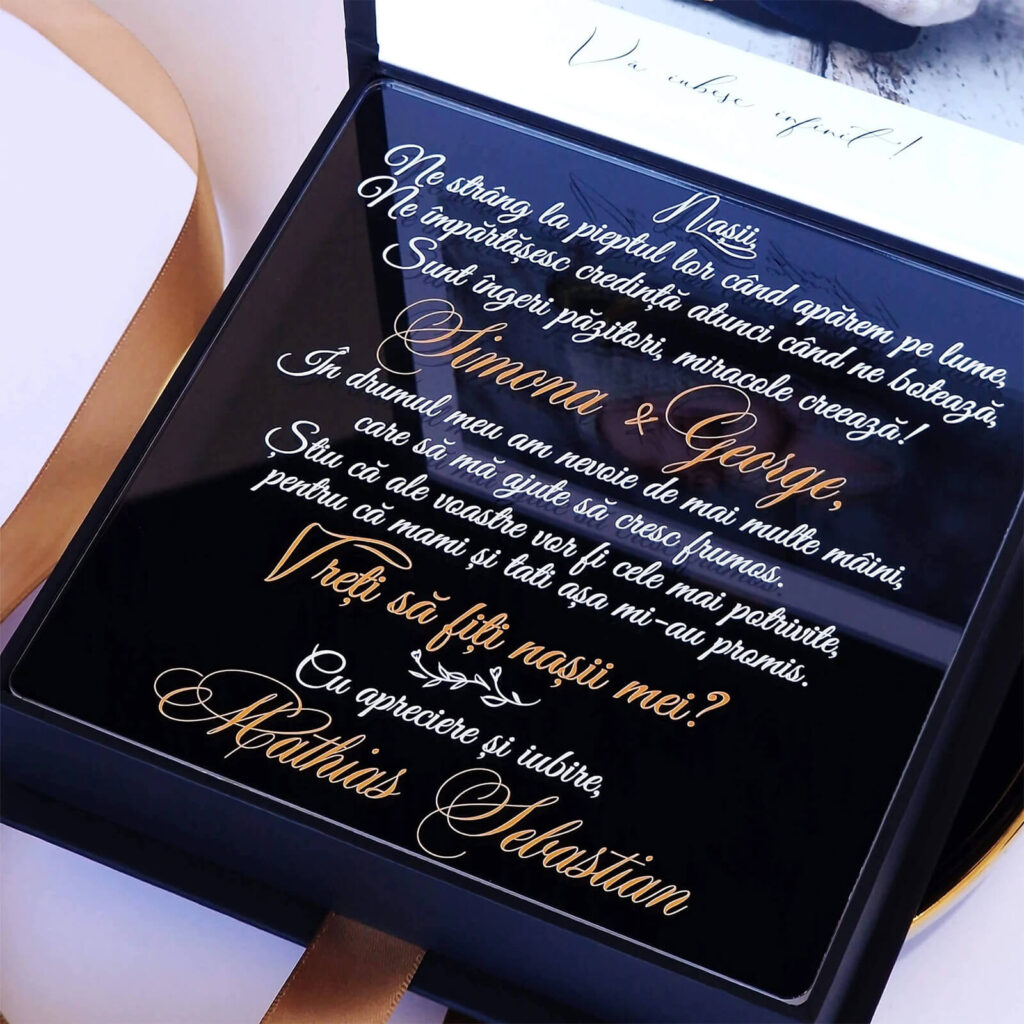 Cutie cerere nasi de botez din colectia Black Couture Velvet, captusita cu catifea neagra premium