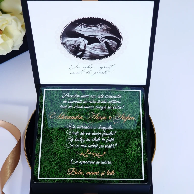 Cutie cerere nasi de botez decorata cu licheni verzi
