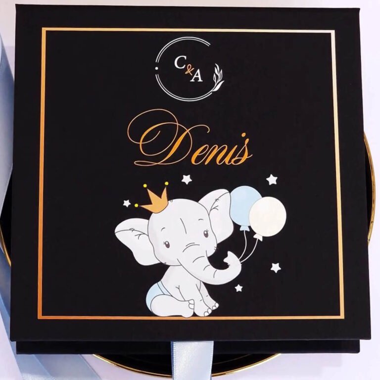 Cutie cadou pentru cererea nasilor de botez decorata cu licheni stabilizati