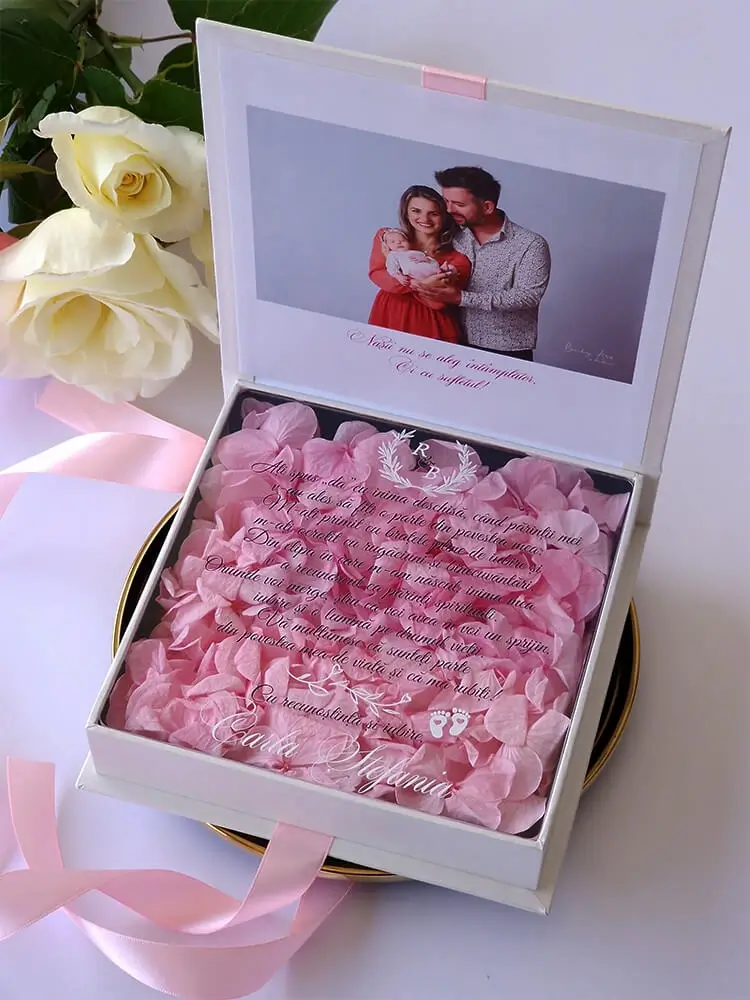 Cutie multumire nasi de botez Pure White Hortensie Cutie multumire nasi de botez Pure White Hortensie