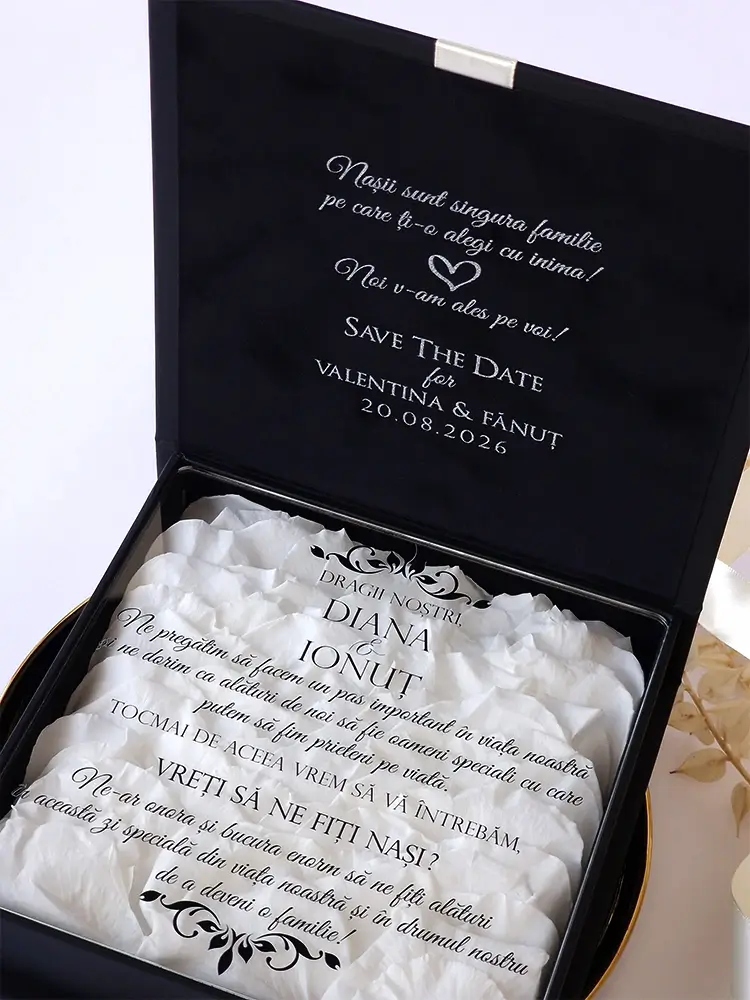 Cutie cerere nasi de cununie Black Couture White Roses Cutie cerere nasi de cununie Black Couture White Roses