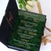 Cutie luxury pentru invitatia de nunta, realizata manual cu interior din catifea premium de la celebra casa Prelle si decorat cu licheni stabilizati Verdissimo.