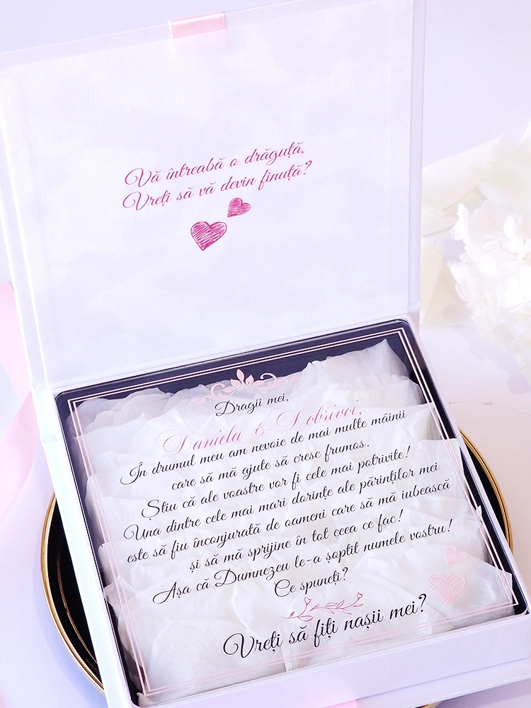 Cutie Cerere Nasi de Botez Pure White Roses Cutie Cerere Nasi de Botez Pure White Roses